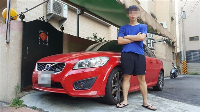 殺妹少年臉書曝光　放話嗆友：殺死你