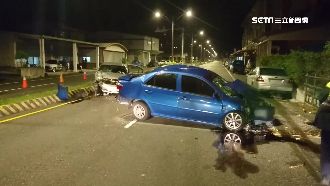酒駕肇逃翻150公分牆　裝睡叫不醒