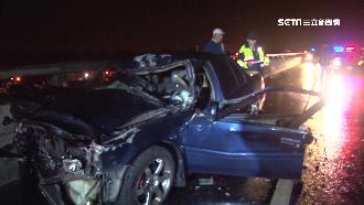 突傳爆炸聲！下車驚見轎車「黏上來」