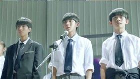 TFBOYS演出小別離（圖／翻攝自微博）