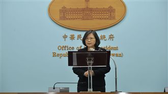 「是我們大人的錯」小英談納粹風波