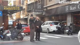 香港東方明珠石油主席黃煜坤，當年白手起家創立「明珠興業」集團，身價最高時為180億港幣（翻攝畫面）