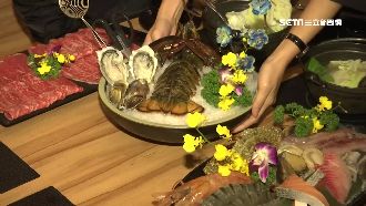 超澎派！龍蝦和牛鍋　海鮮霸氣上桌