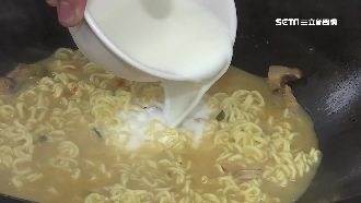 辣泡麵加牛奶可消水腫？醫師這麼說