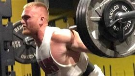 美國男大生，湯姆森，健身，舉重，意外（圖／翻攝自每日郵報）
