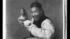 黑白照片,舊照片,古人,清朝,笑容,美國自然史研究圖書館,Berthold Laufer
（圖／翻攝自reddit）