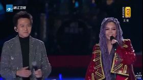 鄧超亂入超吸睛！張惠妹領跑浙江衛視跨年夜嗨唱三天三夜 圖/翻攝自浙江衛視音樂頻道YouTube