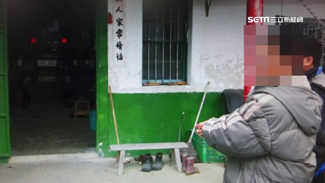 搶匪假問路真搶劫　老鄰長妻被砍傷！