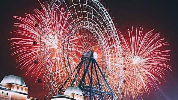 影／台中麗寶樂園　3分鐘燈光煙火秀