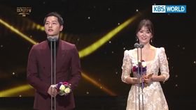 宋慧喬,宋仲基,太陽的後裔,最佳CP,情侶 
圖／翻攝自KBS World粉絲專頁