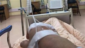 徐國勇中毒送醫治療 圖／翻攝自徐國勇臉書