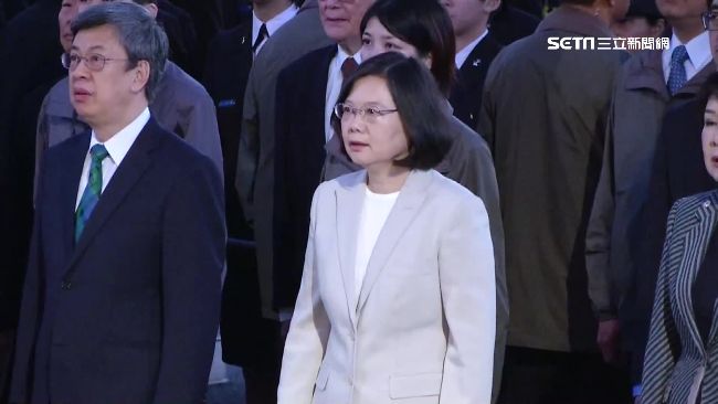 蔡總統第一個元旦　高唱國歌一字不漏