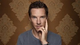 班奈狄克康柏拜區飾演英國文學著名人物偵探福爾摩斯（圖／美聯社／達志影像）