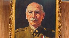 新北市議會議事廳蔣公像.蔣中正像（圖／翻攝自新北市議會）