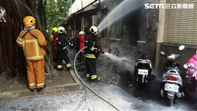 北市幸安國小附近機車起火　緊急疏散上千師生（圖／翻攝畫面）