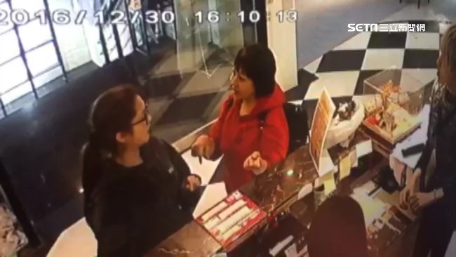 誆找朋友拿錢　婦指定設計師染霸王髮