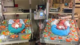 夫婦,雙胞胎,Huyen Nguye,Nick Criddle,James,Matthew(http://www.standard.net/Local/2017/01/01/Clearfield-twin-boys-born-in-separate-years-at-Davis-Hospital.html)