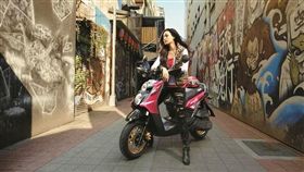 機車,BWS,加油孔,加油員,長腿,辣妹,大B,加油,Dcard,加油站,打工,PT 圖／翻攝自YAMAHA官方網站 