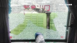 需要浩克！強化玻璃擊破需15噸力