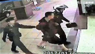 違停辱警「王八蛋」　男遭逮控警圍毆