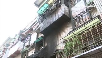 透天厝大火姊妹嗆昏亡　鄰居哽咽不捨