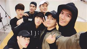 久違了！進行秘密計劃？《飛魚高校生》7鮮肉缺1曬合體照 圖/翻攝自黃宏軒臉書專頁