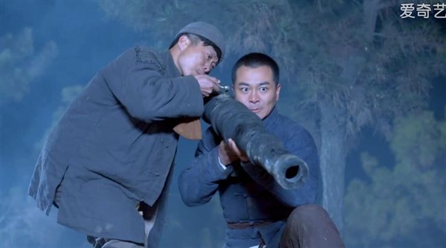手撕鬼子後　陸劇又現肩扛土炮打鬼子