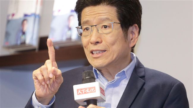 學生不專心聽演講　嚴長壽：素養問題