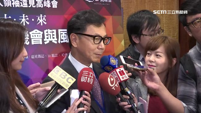 捐款回饋母校　蔡明忠、林百里不手軟