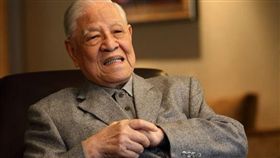 日本《小學館》旗下的網站《News PostSeven》專訪李登輝_http://www.news-postseven.com/archives/20170106_479729.html