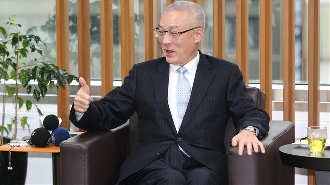吳敦義9日記者會　他先「破哏」了