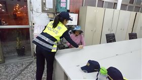 出門迷路11小時　婦：被魔神仔牽走（圖／屏東縣政府警察局里港分局臉書）