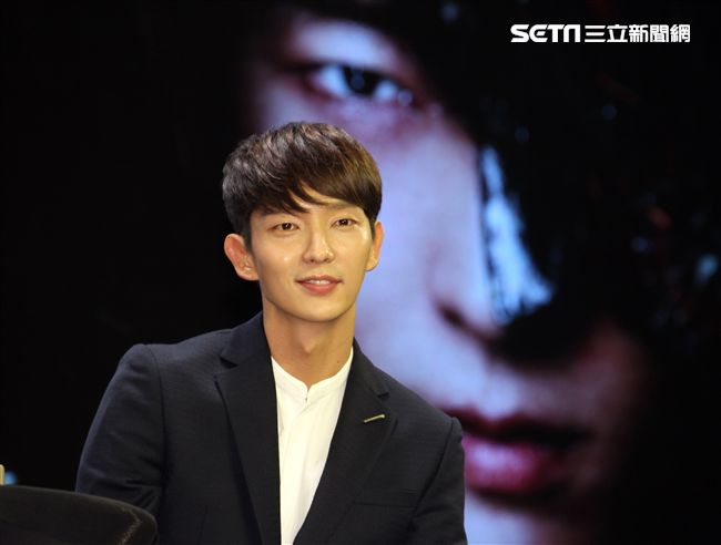 韓劇「步步驚心 麗｣男主角李準基來台會粉絲。（記者邱榮吉/攝影）