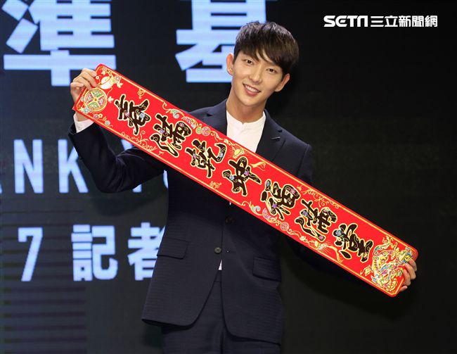 韓劇「步步驚心 麗｣男主角李準基來台會粉絲。（記者邱榮吉/攝影）