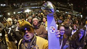 ▲匹茲堡市民希望鋼人一路挺進，拿下超級盃（圖／美聯社／達志影像）
