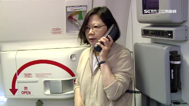 蔡總統過境休士頓　AIT主席接機