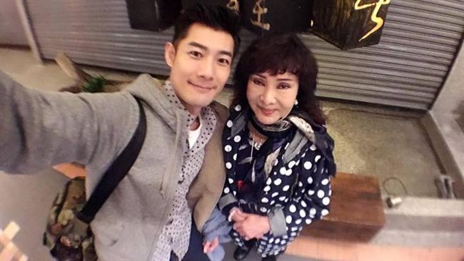 小明明跌倒驟逝　文化部長哀悼懷念