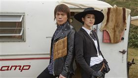 賴雅妍拍伍佰MV　圖／環球提供