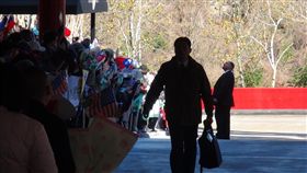 蔡總統抵飯店 維安滴水不漏
總統蔡英文抵達休士頓下榻飯店，圖為台美雙方維安特
勤人員先行抵達。／中央社記者吳翊寧休士頓攝