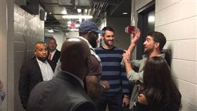 LeBron James,Michael Phelps（圖／取自Dave McMenamin推特）