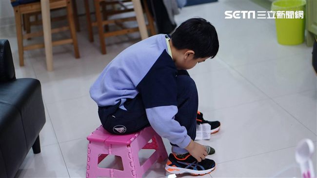 獨／小學生鞋子怎挑選？達人兩字秘技