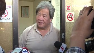 赤腳仙坦承無照行醫　稱可用眼看病灶