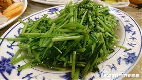 熱炒,炒空心菜（記者翁堃泰攝影）
