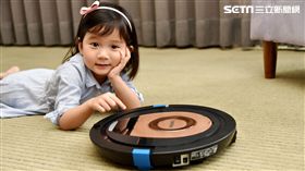 強打不卡毛髮　飛利浦吸塵式掃地機器人攻台