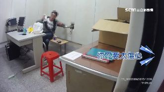 通緝犯持槍嚇店家　被逮後淚崩找媽媽