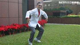 求偶全身抖、飛跳漫天鬧…必學六招雞年如意操（圖／國泰醫院）