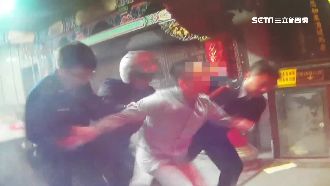 毒蟲吸到恍神！拿香起乩揮舞攻擊警察