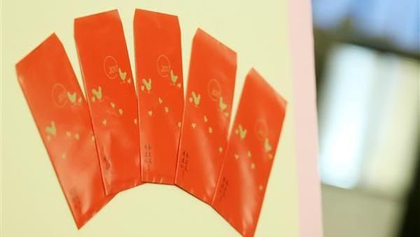 總統府紅包袋藏玄機？網友：金雞八