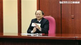 台灣血液基金會董事長葉金川今（12）日宣布辭職。（圖／楊晴雯攝）