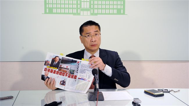 葉金川批政院打壓　徐國勇8個字反嗆